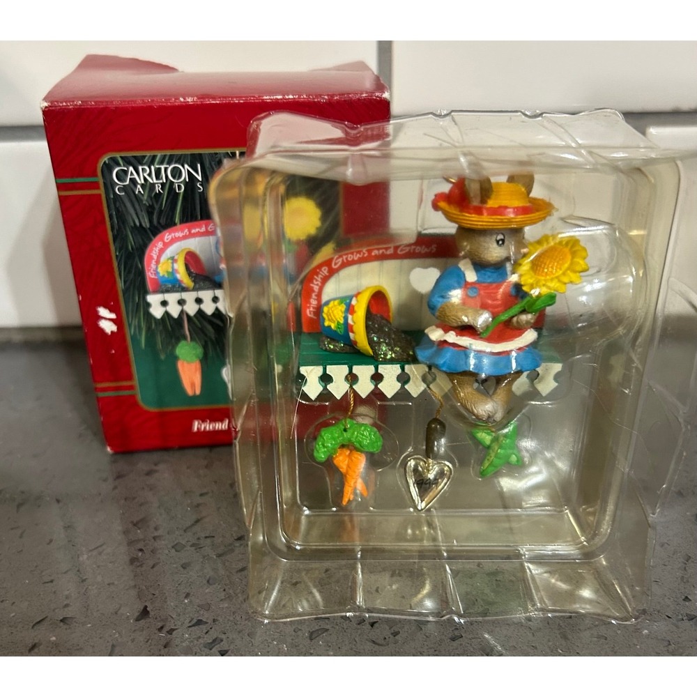Vintage Carlton Cards 1999 Friendship grows Bunny Garden Ornament w/box
